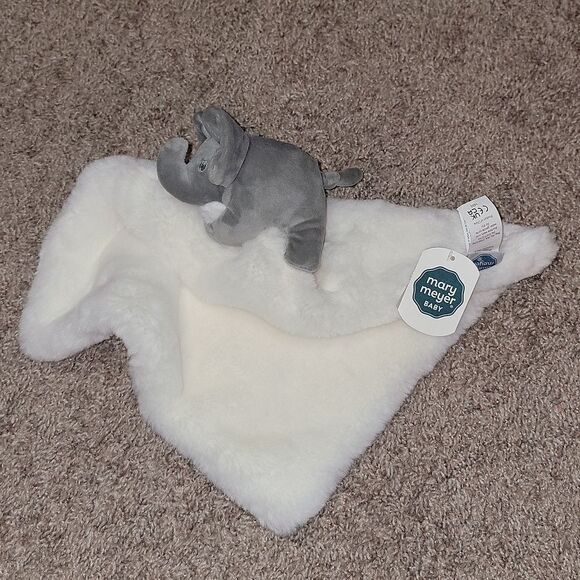 NWT Mary Meyer Afrique Elephant Huggy Lovey Blanket – 12×12″ - Picture 3 of 6